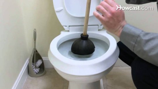 WC duguláselhárítása pumpával